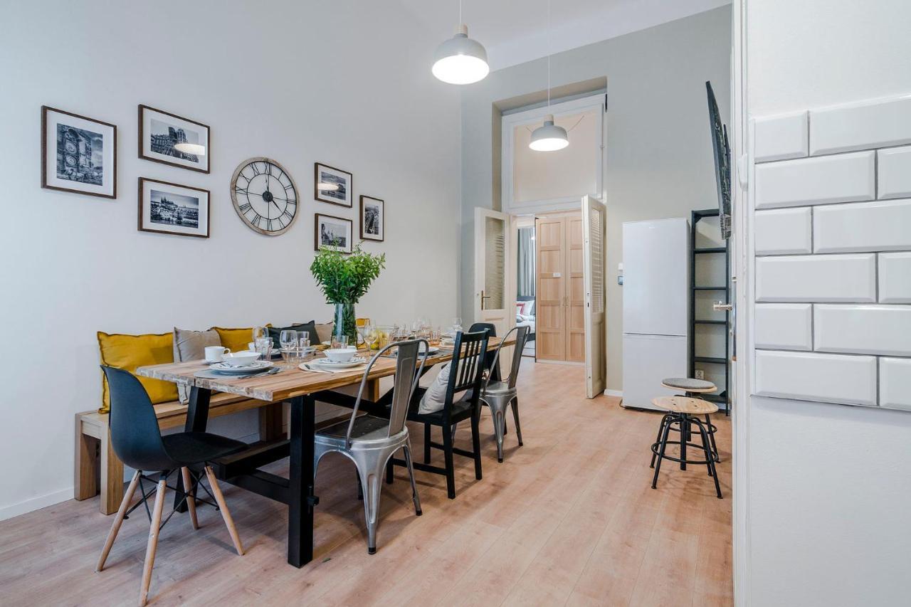 Modern And Huge Apts In Center By Michal&Friends Apartment Прага Екстериор снимка